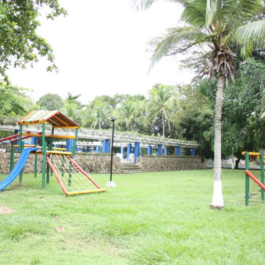 parque infantil_compressed